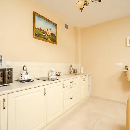 فندق Apartament Krolewski فادوفيتسه